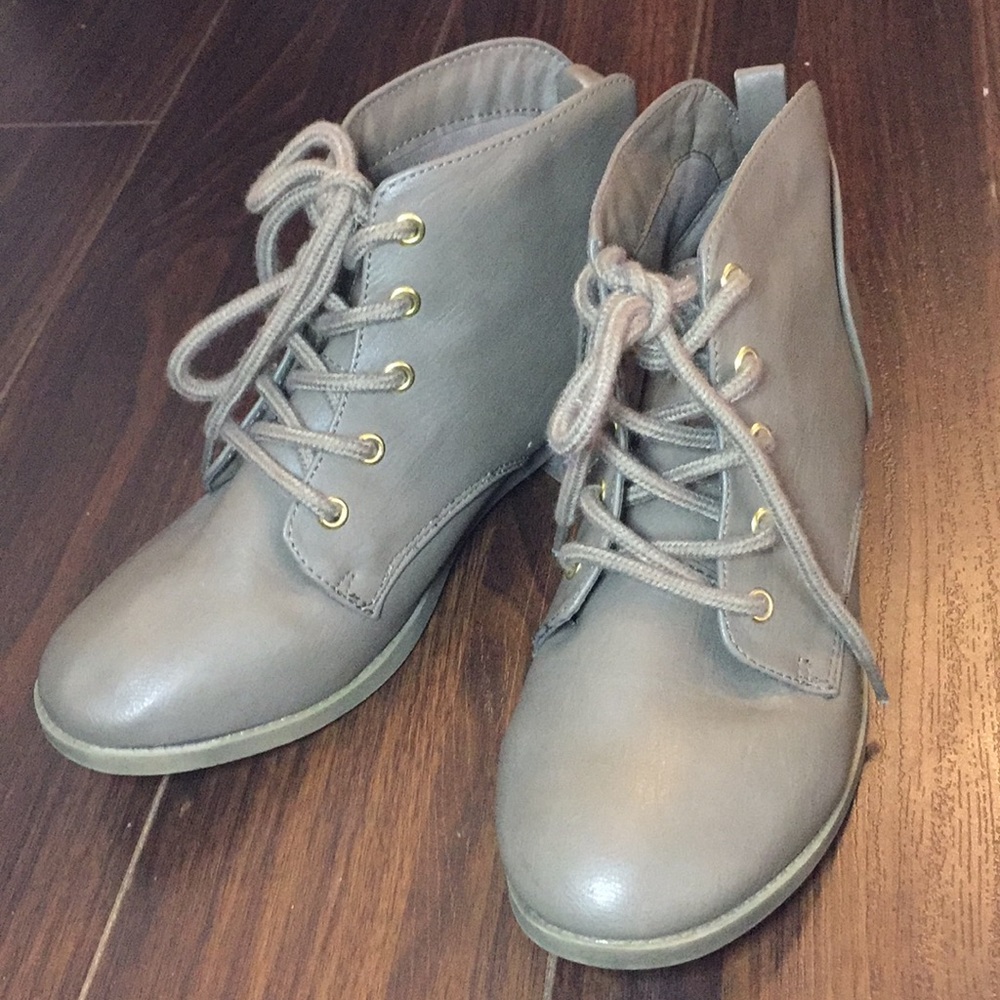 SO® Butternut Women's Ankle Boots